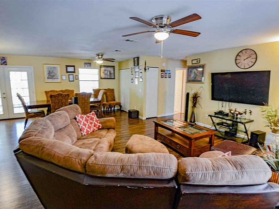 5th image of 5605 Maple Forest Dr