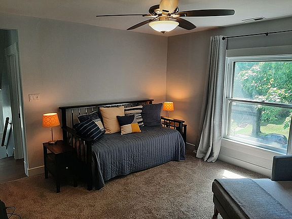 3rd image of 2047 Heritage Point Dr