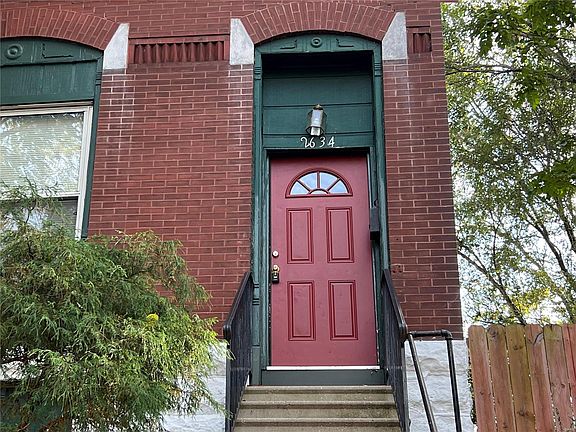 2nd image of 2634 Ann Ave