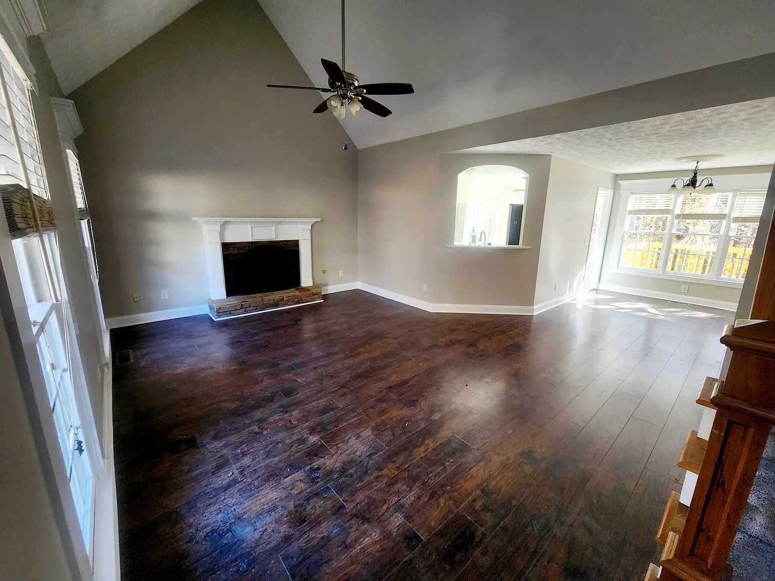 134 Holly Pl — Photo 3