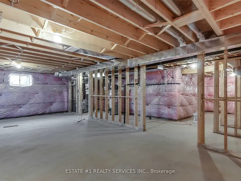 20 Rosina Ln — Photo 4