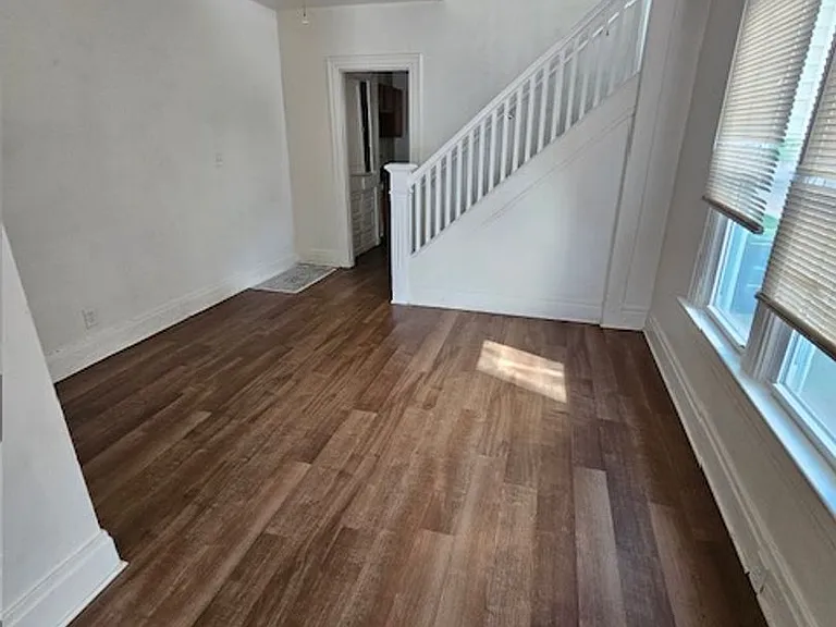 201-203 Pleasant Ave — Photo 6