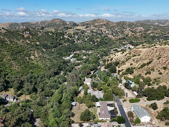 4th image of 28532 Markuson Rd