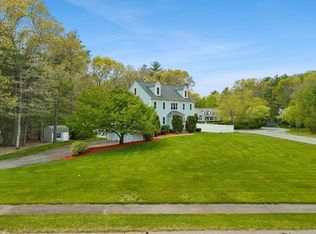 2 Furlong Cir, Lakeville, MA 02347