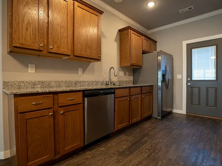 1803 Booker Cir — Photo 8