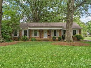 6401 Park South Dr, Charlotte, NC 28210