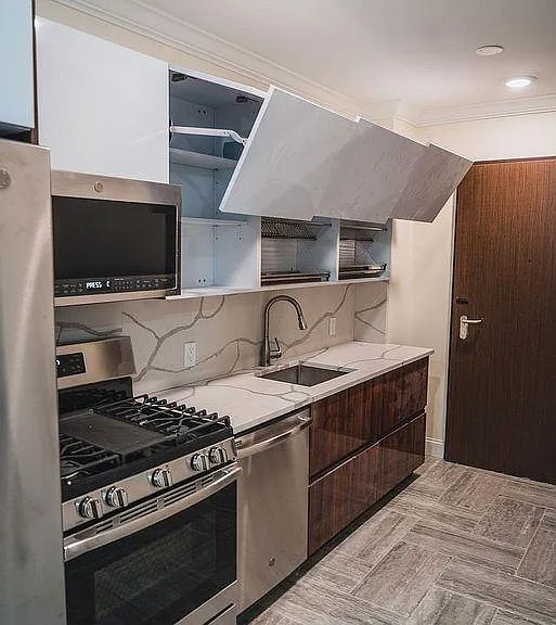 Appletree Suites — Photo 12