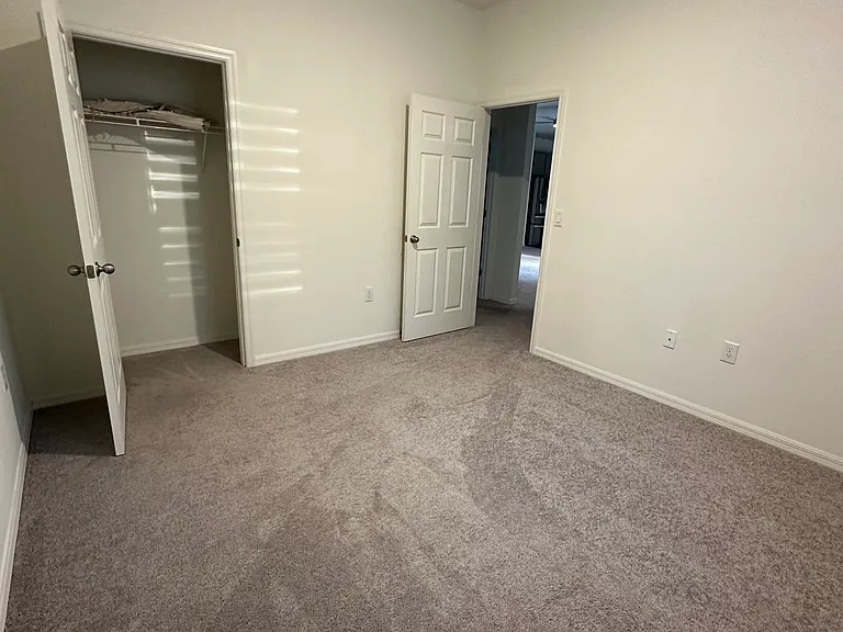 9750 SW 42nd Ave — Photo 31
