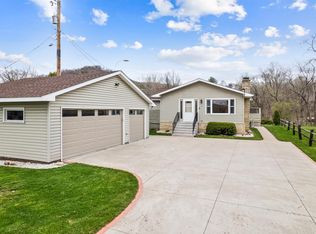 W374 Bluff Siding Rd, Fountain City, WI 54629