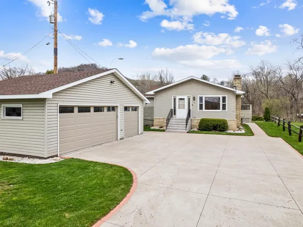 W374 Bluff Siding Rd, Fountain City, WI 54629