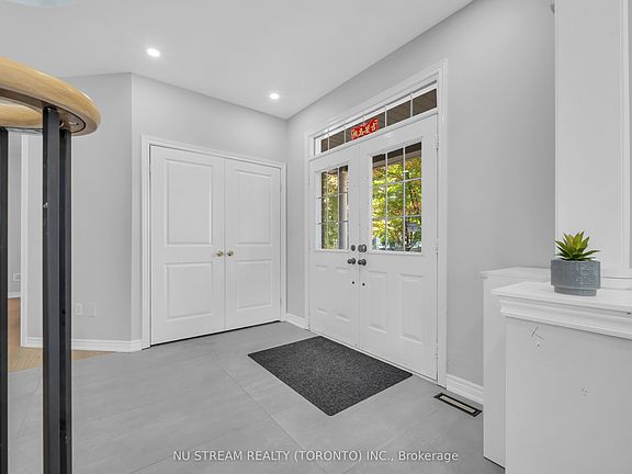 5th image of 30 Pinecrest St