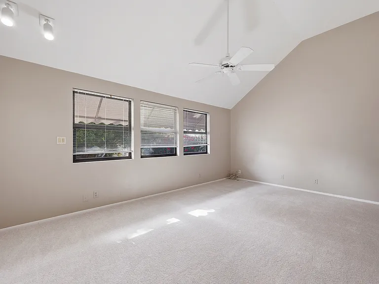 326 W Granada Rd #1 — Photo 21