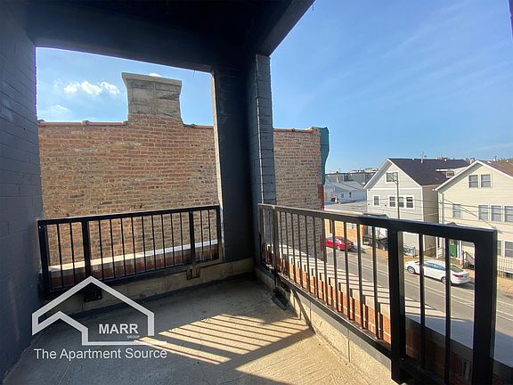 5th image of 2500 N Clybourn Ave APT 301