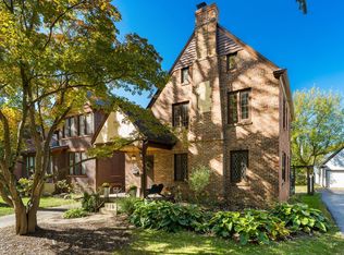 49 N Cassingham Rd, Columbus, OH 43209