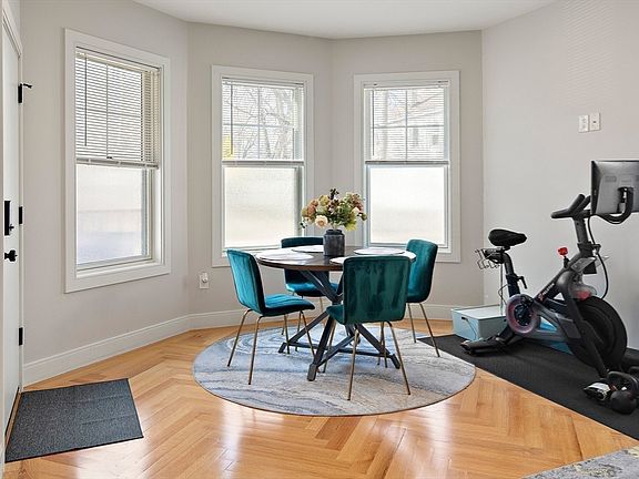 5th image of 108 Mount Pleasant Ave #4