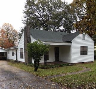 210 N Victoria Ave, Cleveland, MS, 38732