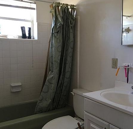 4th image of 2241 E Dana Dr