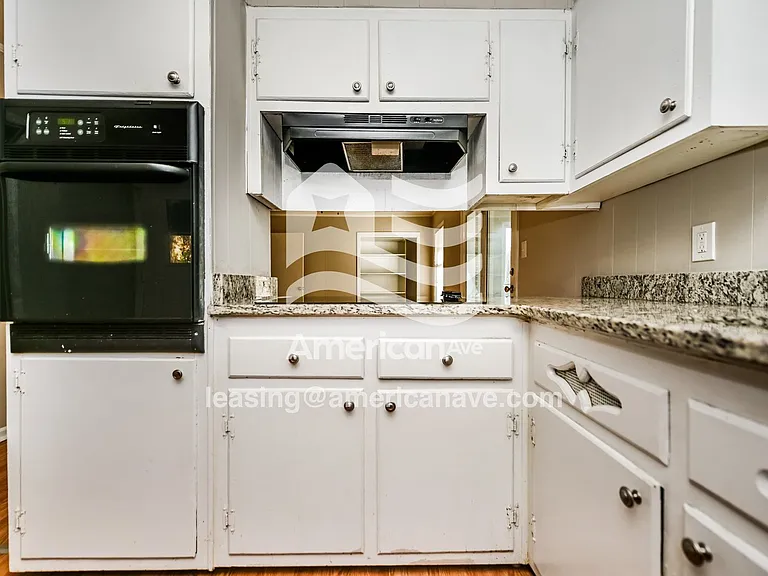 435964_004_wm_-_kitchen_13448452.jpg