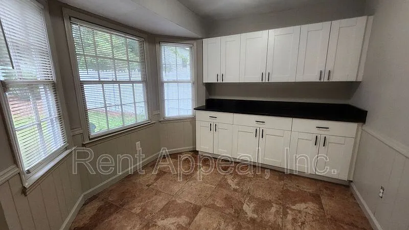 4 bed, 3.0 bath, 3569 sqft, $2,650 — Photo 3