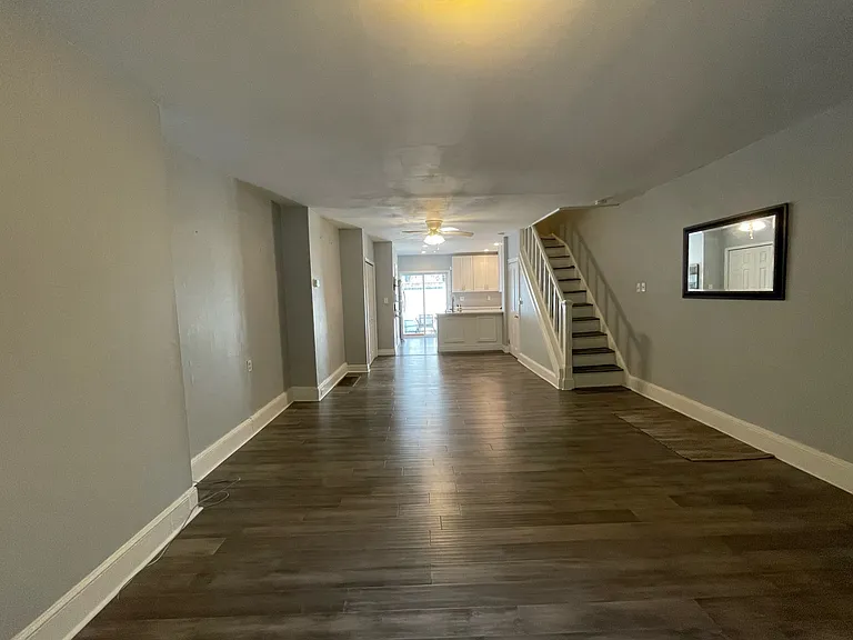 2019 Kater St — Photo 2