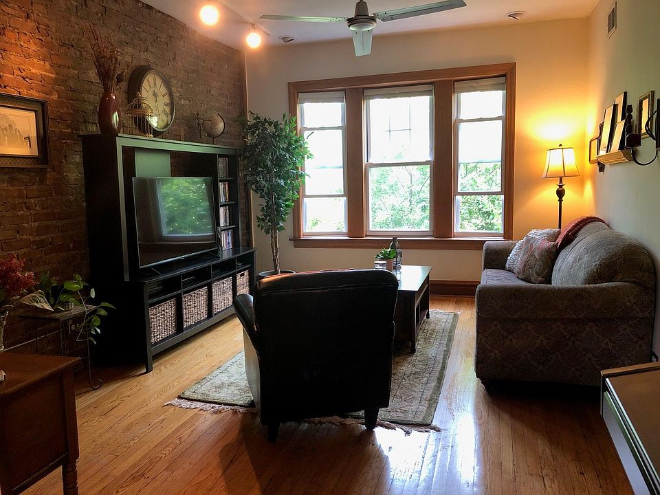 1st image of 1247 W Leland Ave #3