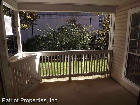 3rd image of 1517 Lincoln Way APT 104A