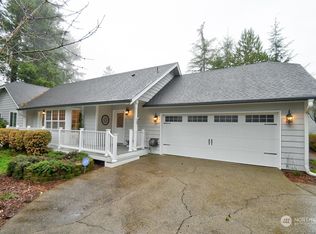 2404 Lakeview Ct SW, Olympia, WA 98512