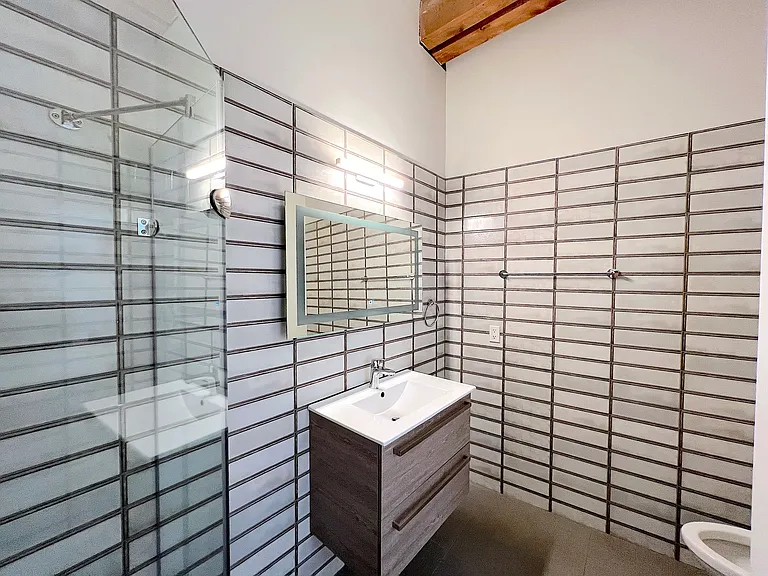 1410 Gratiot Ave #302 — Photo 8