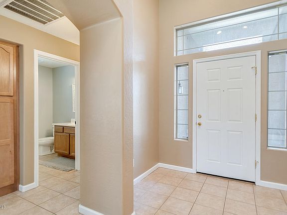 4th image of 25734 W Globe Ave