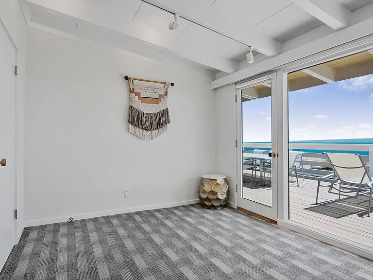 4144 Palos Verdes Dr S — Photo 26