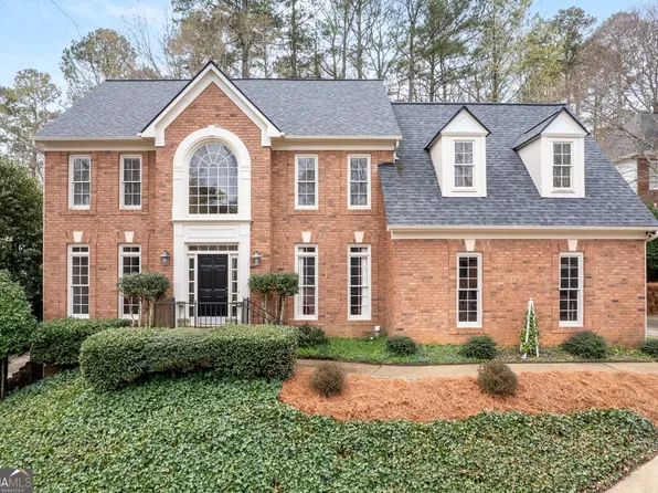 205 Wellesley Ct, Woodstock, GA 30189