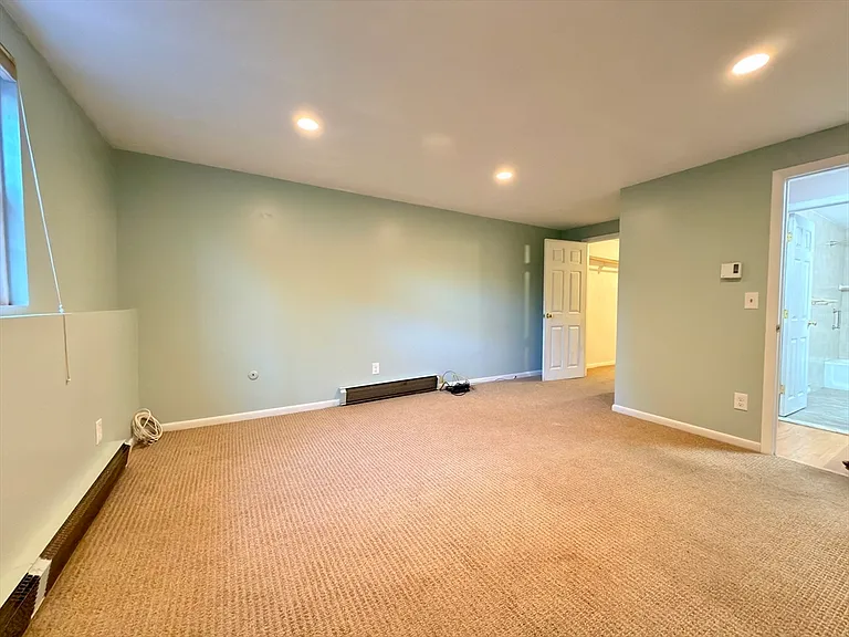 89 Pleasant St #C1 — Photo 15