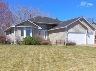 1809 Burr St, Saint Paul, MN 55117