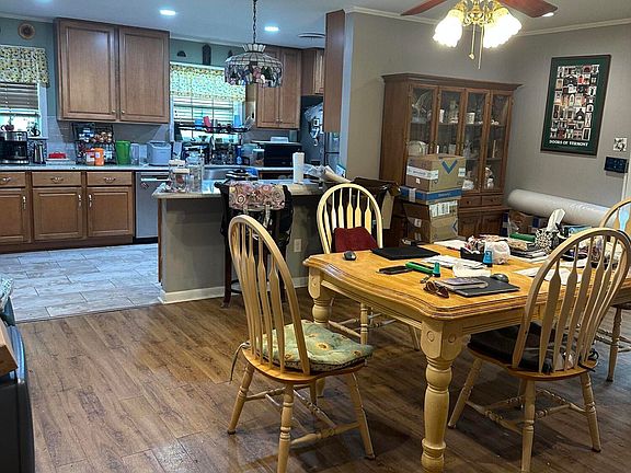 4th image of 101 Woodville Dr