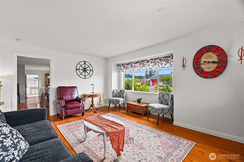5th image of 1102 W Anderson Street