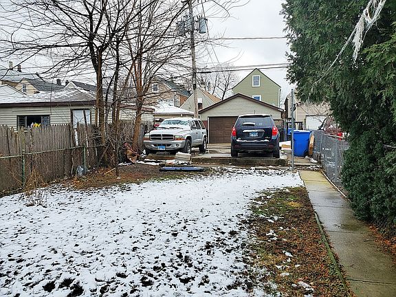 2nd image of 2737 S Trumbull Ave