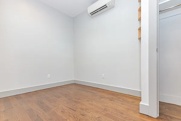 Rented by MySpaceNYC | media 21