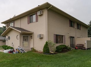 8 Meadow Run Dr SW APT B, Rochester, MN 55902