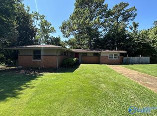 2800 Hillsboro Rd SW, Huntsville, AL 35805