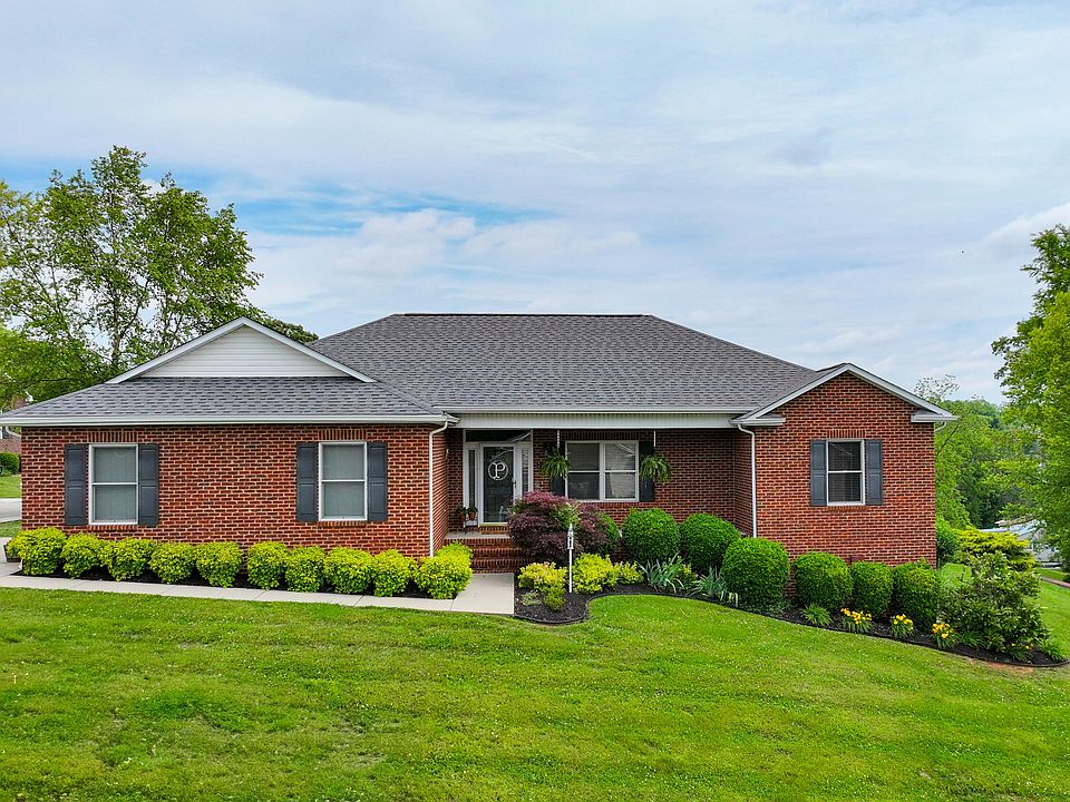 1st image of 106 Keeneland Cir