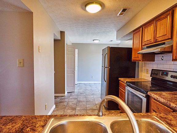 5th image of 5812 Jamaica Ln