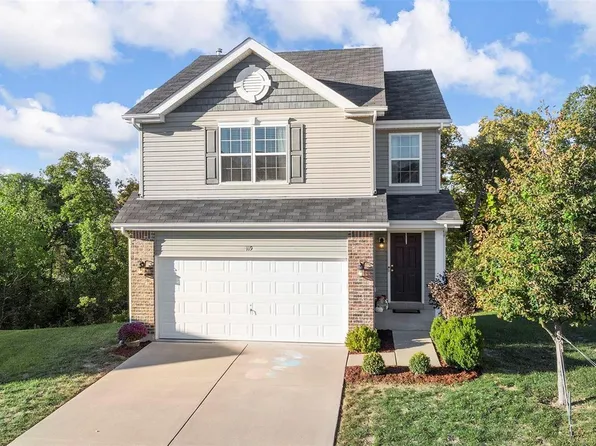 119 Village Glen Ct, Wentzville, MO 63385
