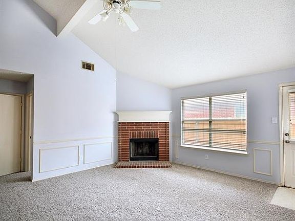 3rd image of 3016 Riverlakes Dr