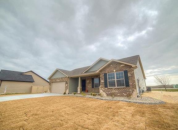 5th image of 900 Indian Prairie Dr