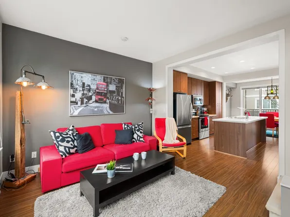 2450 161a St #67, Surrey, BC V3Z 8K4