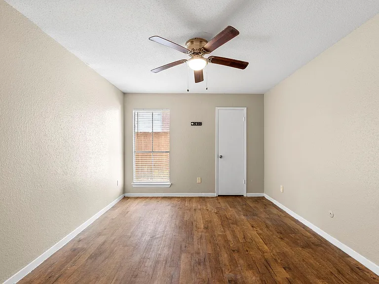 9350 Country Creek Dr #52 — Photo 18