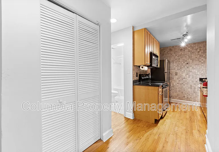 1427 Chapin St NW #104 — Photo 10