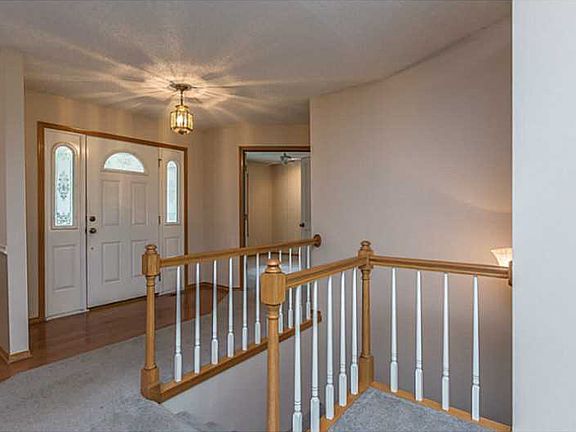5th image of 65 McKenzie Dr