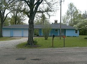 2nd image of 19355 Linden Dr