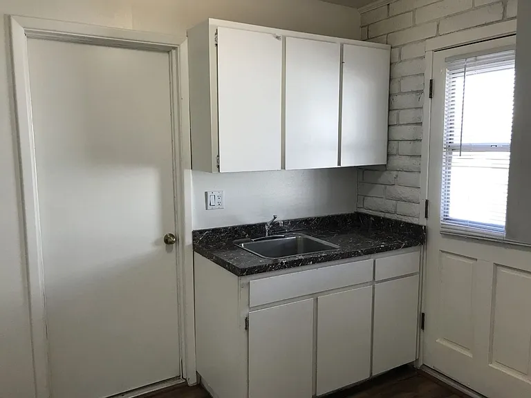 3124 Winterhaven Dr — Photo 27